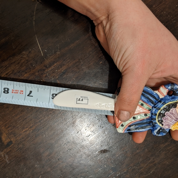 Handmade Ceramic Alice in Wonderland butter knives - Picture 6 of 7